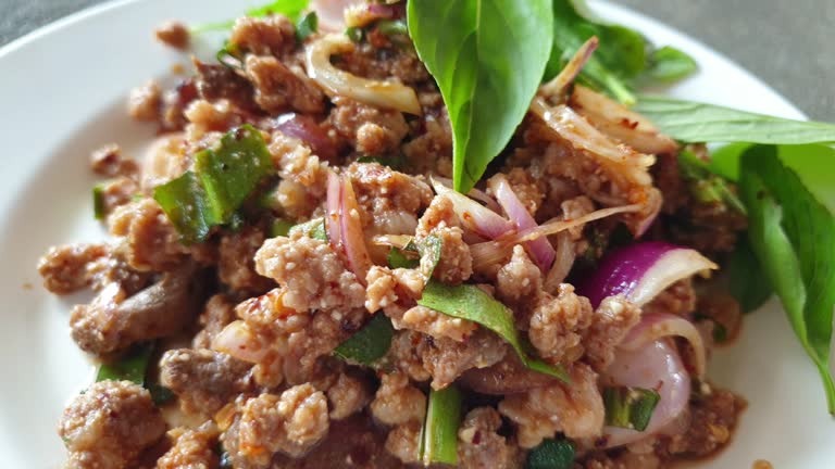 How Suwanee Makes the Perfect Spicy Jeow Som Dipping Sauce